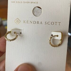 Kendra Scott Maggie filigree Huggie hoops 14k gold